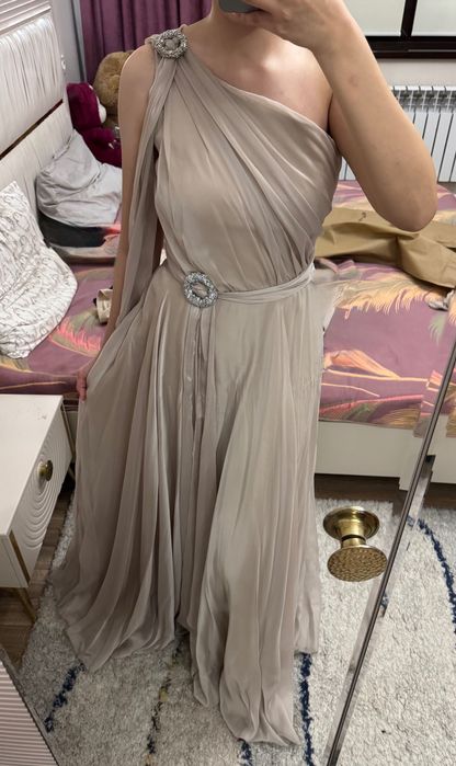 Продается платье