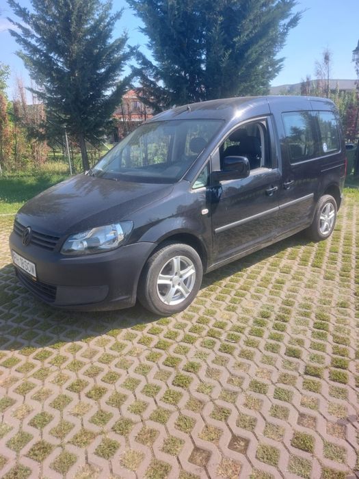 Vw caddy cu rampa pentru persoane cu dizabilitati