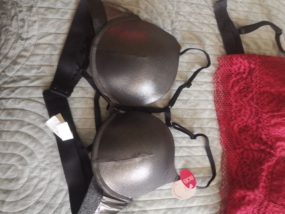 Суичър О'neill ,спортен потник Under Armour, гащеризон и два сутиена