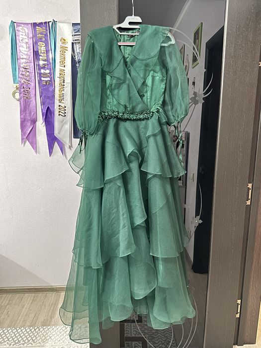 Вечерние платья