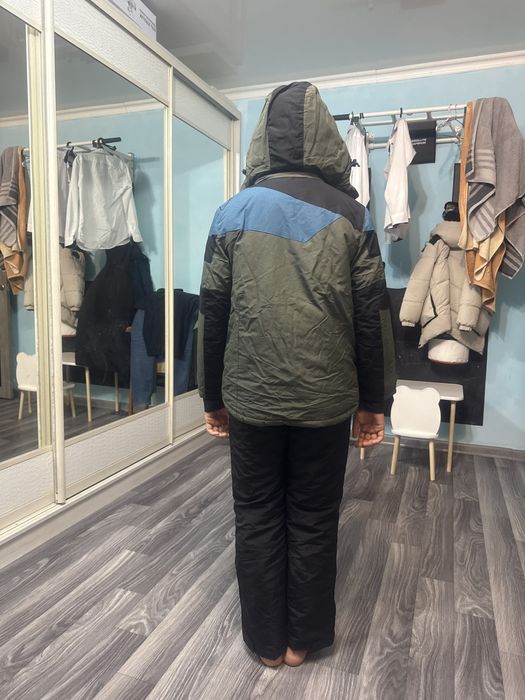 Продам лыжный костюм