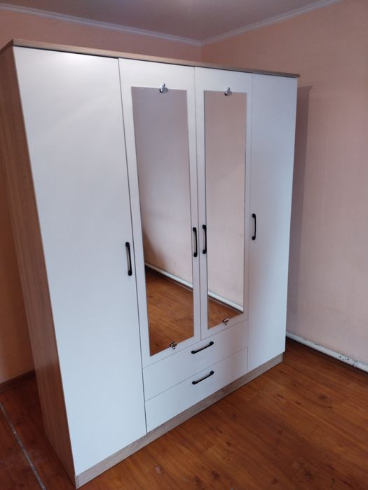 Шкаф спалный 4 дверный