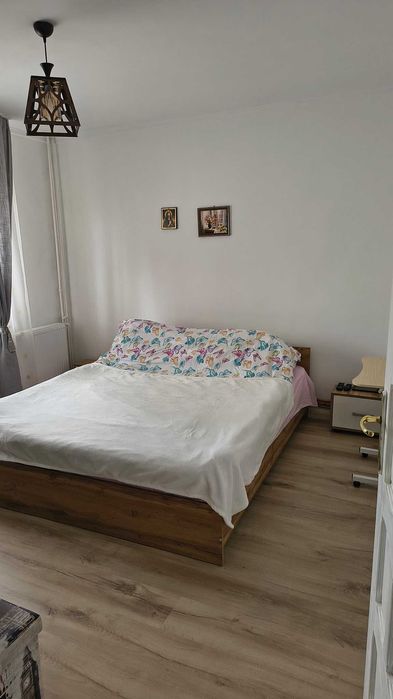 Vând apartament 2 camere cartier 1 Mai