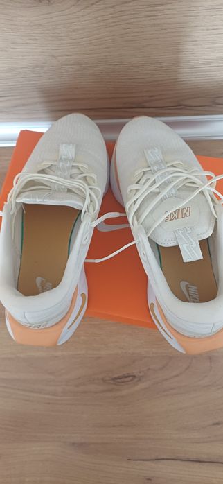 Маратонки Nike  Размер 42