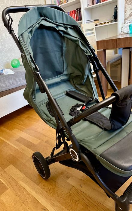 Прогулочная коляска BOONI.