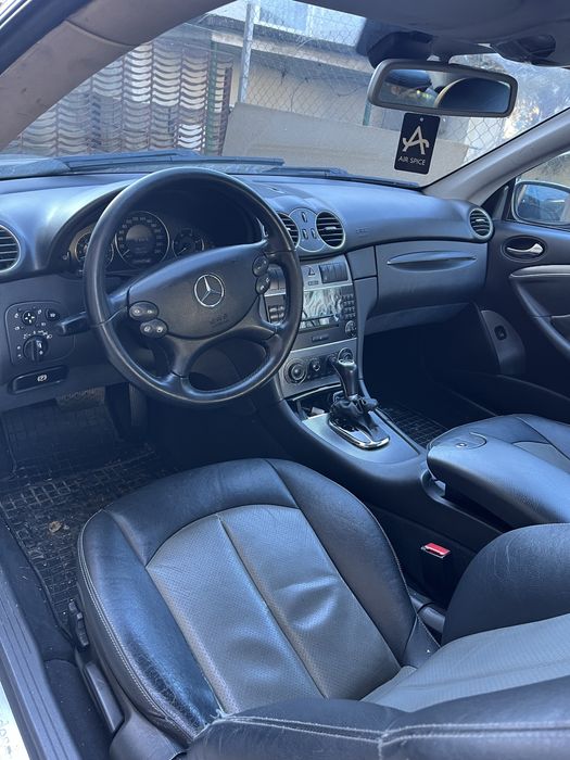 Продава се на части