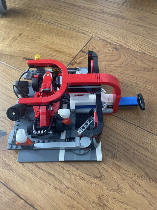 Lego City 60443 Pit Stop F1