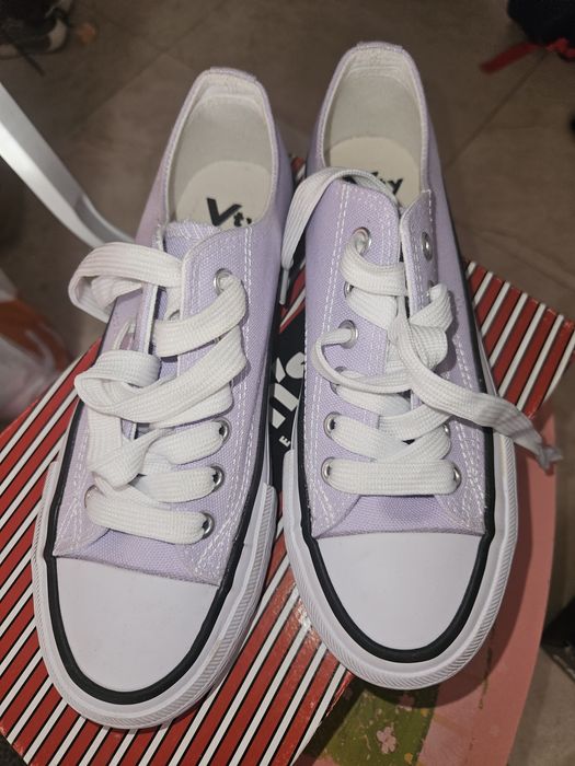 Vand adidasi ca noi, Deichman, gen Converse, marimea 36