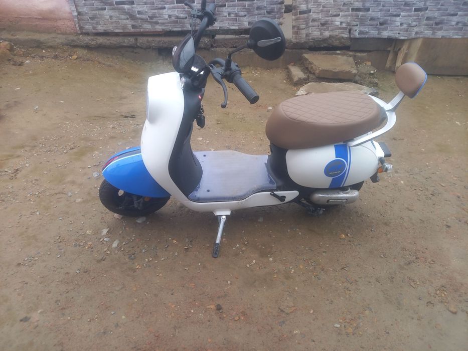 Электра скутер сотилади хали янги Бир хафта болган олинганига