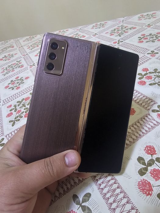 Samsung galaxy z fold 2