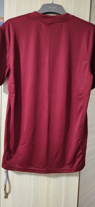 Tricou Nike vișiniu,marimea M