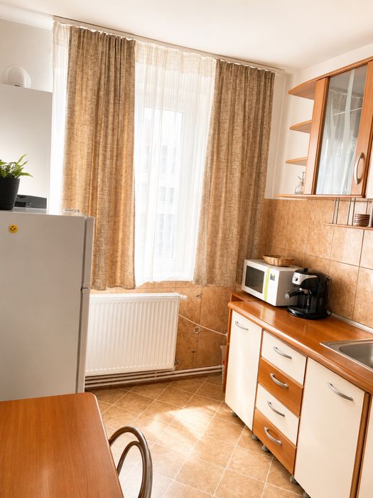Apartament 2 camere ,etajul3, complet mobilat și utilat, centrală proprie pe gaz, bloc cărămidă, zona Policlinică Motru, J4-2-14, pret 37.500 euro