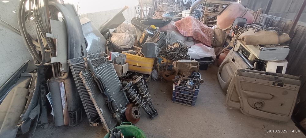 Продам запчасти Ауди с4 а6