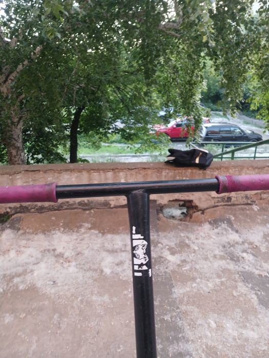 Продам Трюковой самокат Limit LMT69 Black/Raw