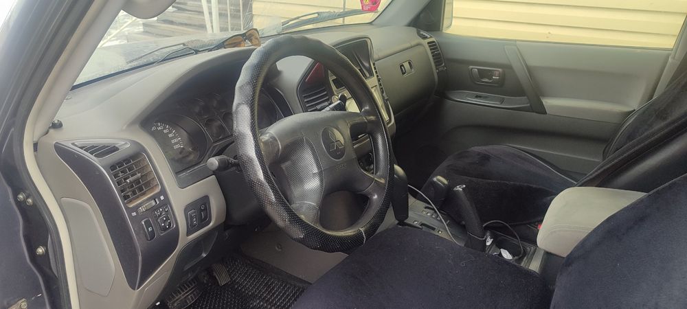 Продам Mitsubishi Pajero 3