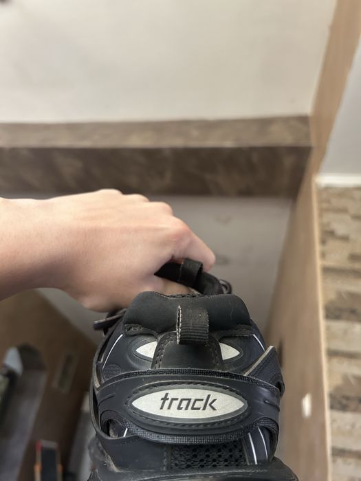 Balenciaga track