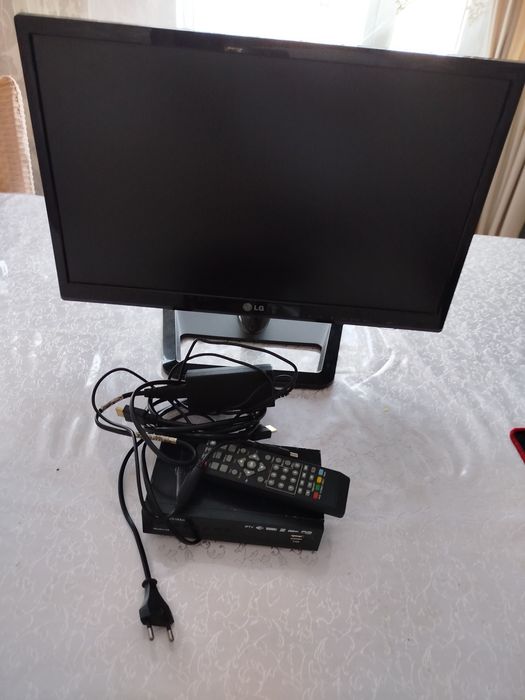 Телевизор LG 22,5" дюйма