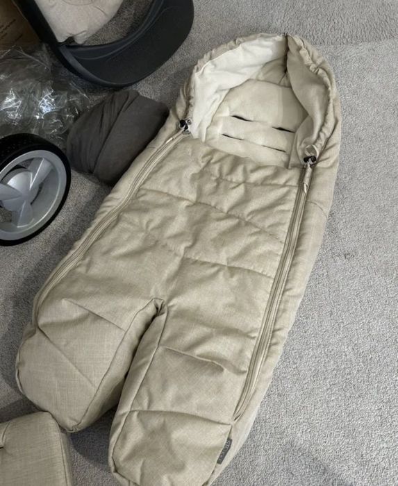 Детская коляска 3 в 1