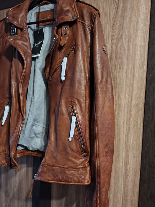 Geaca piele, NOUA, mărime L, 380