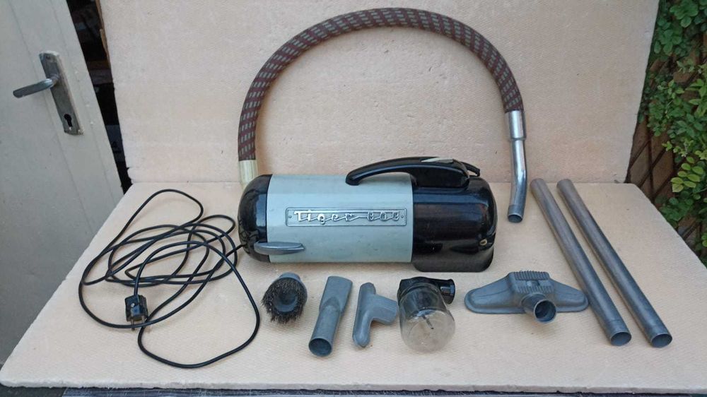 Vand Aspirator Marca TIGER 808. Tip 401.An Fab 1962.Functional.Ca Nou.