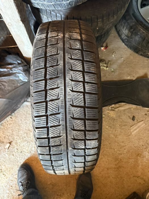 Зимняя ризина 235/65 R17