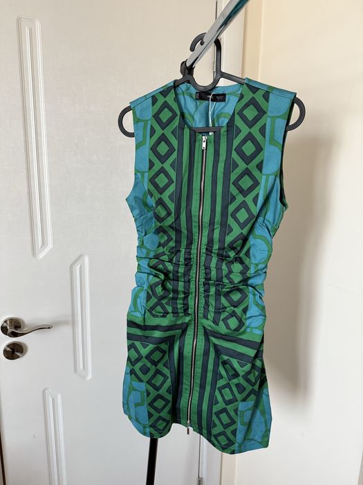 Рокля с цип Mango