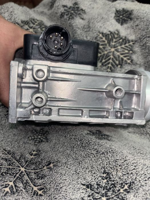 Продам запчасти на BMW