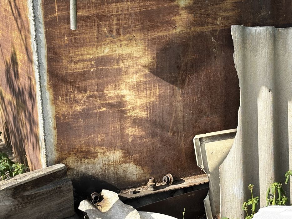 Емкость продам(бак)