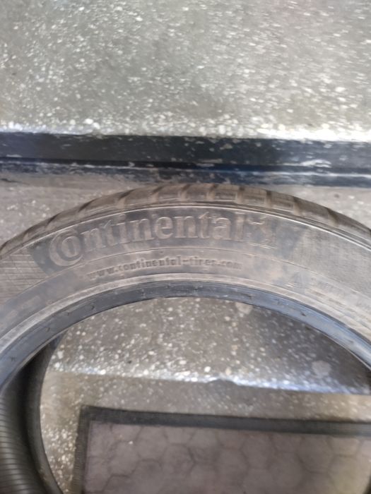 Vând cauciuc Continental în stare foarte bună