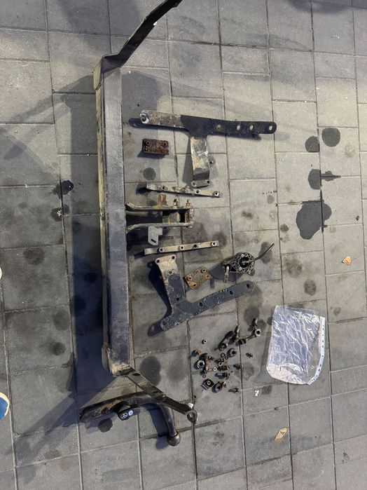 Оригинален теглич Тойота авенсис