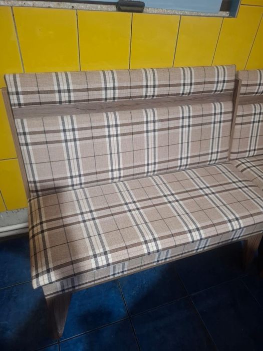 Coltar bucatarie Texas, pe stanga / dreapta, cu 2 tabureti + lada, nuc + maro, 158 x 118 x 87.5 cm, 2C