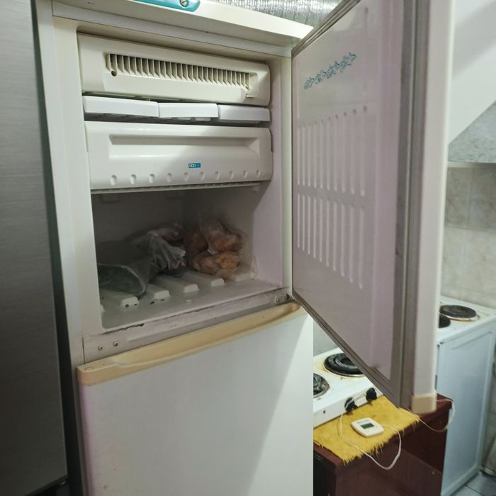 Продам холодильник стинол