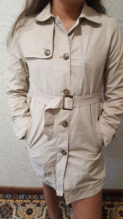 Модный плащ на девочку