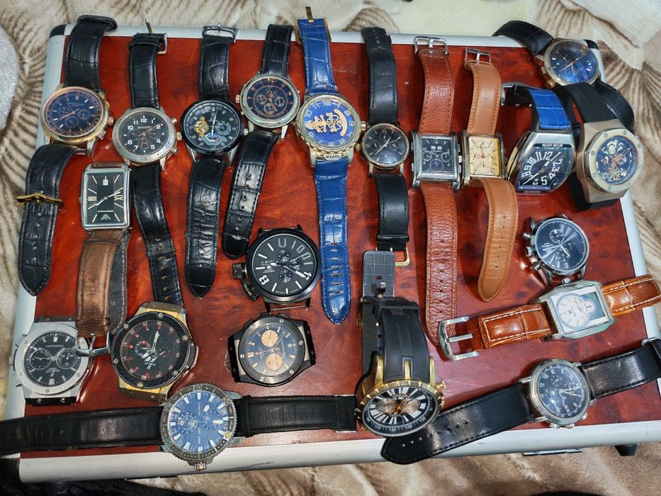 Разные наручные часы
