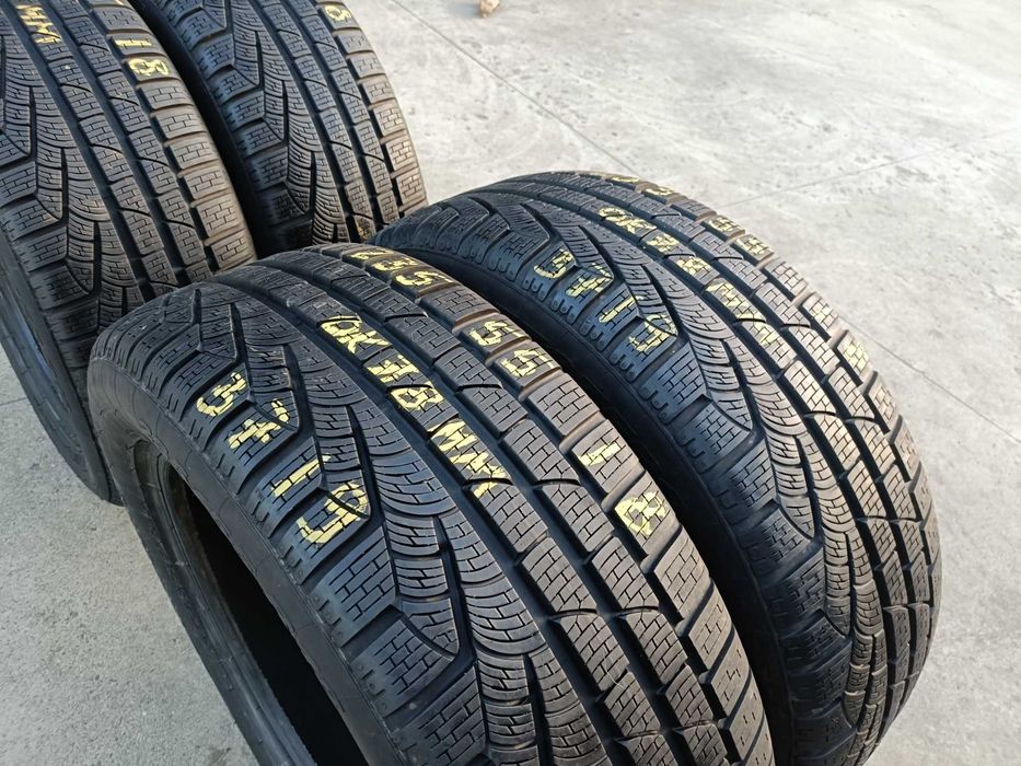 Set 4 anvelope iarna 235 55 18 pirelli sottozero 2 profil de 7,8 mm