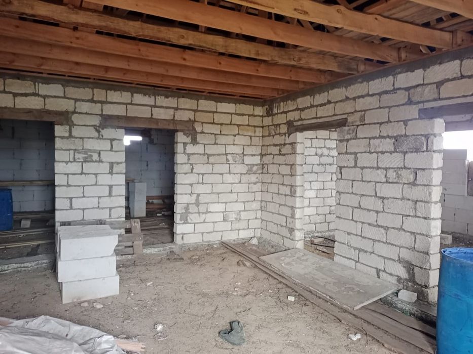 Продам недостроенный дом