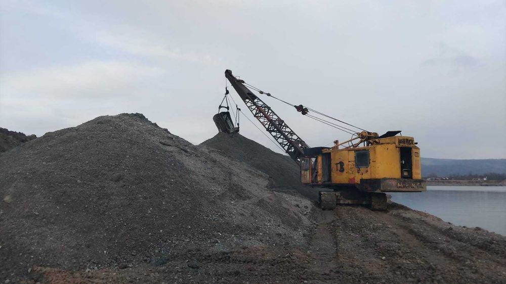 Ofer spre închiriere Draglina Menck 154LC de închiriat cu operator