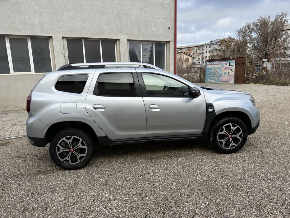 Dacia Duster 1.3 benzina 150 CP climatronic navi jenti