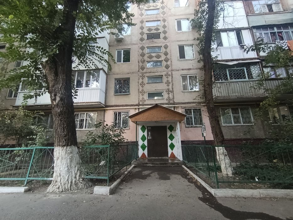 3хкомн кв 1 эт 2 мкр ремонт