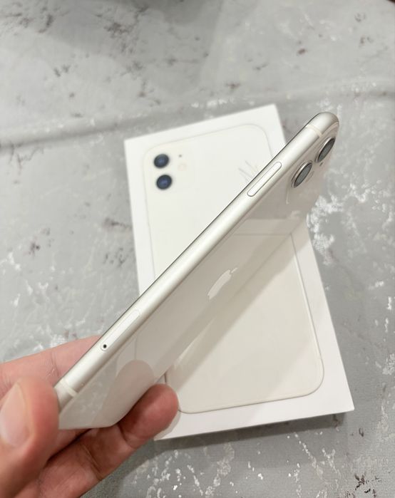 Продам Iphone 11