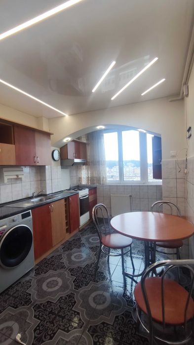 Apartament 2 camere cu parcare L.C.Babeș de închiriat