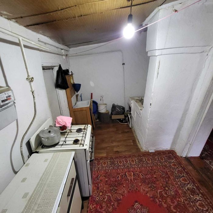 Продам дом в общем дворе рн Пединститут