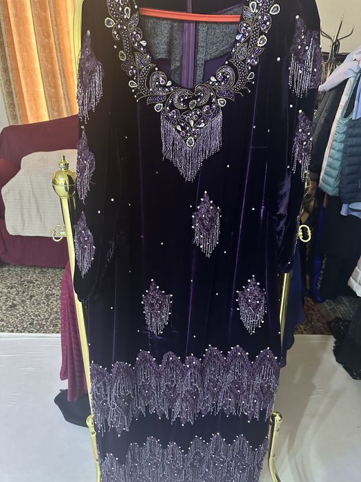 Платье  женское нарядное