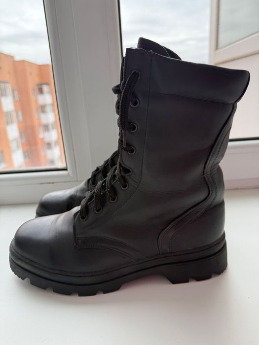 Продам берцы новый