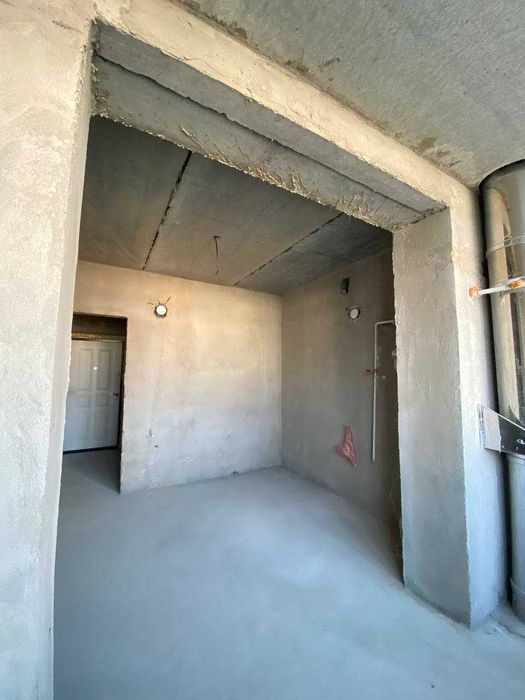 Продам 1комн кв Батыс черновая