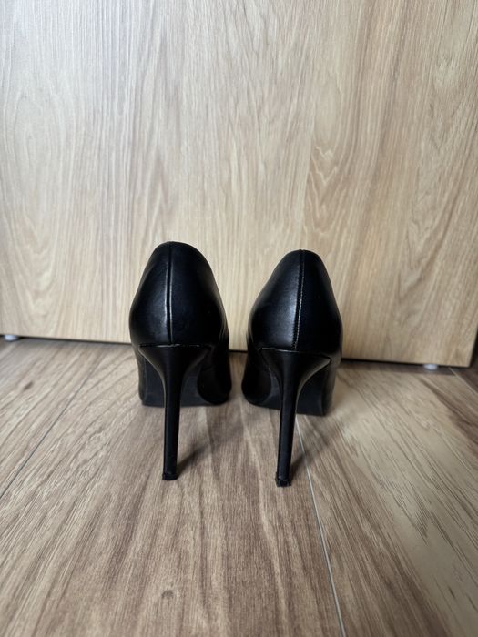 Черни високи токчета Tendenz естествена кожа