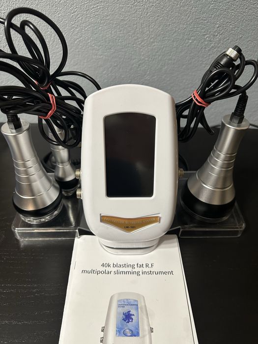 Aparat profesional cavitatie-masaj