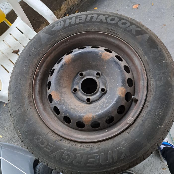 Джанти с летни гуми 16 65 15 Hankook