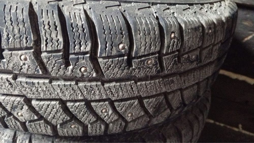Продам зимние шины