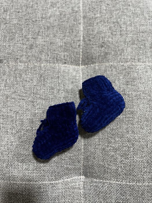 Детские вязаные пинетки